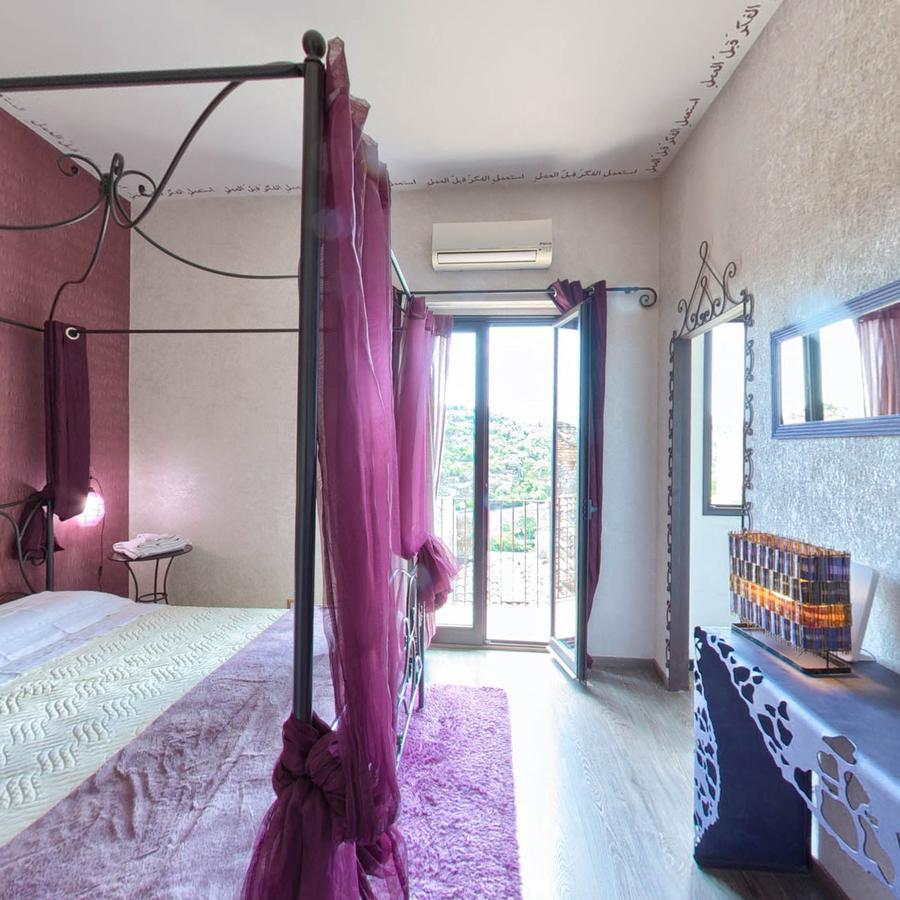 กุมบาบุลลาลักชูรี่เฮาส์ Bed & Breakfast รากูซา ภายนอก รูปภาพ